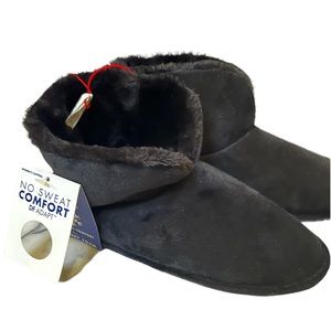 Dearfoams Women’s Slipper Boot.  No Sweat Comfort Tech . sz 11/12